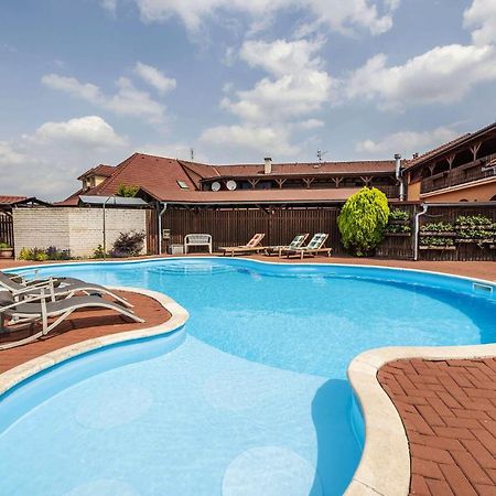 Hotel Aldo Uničov Exterior foto